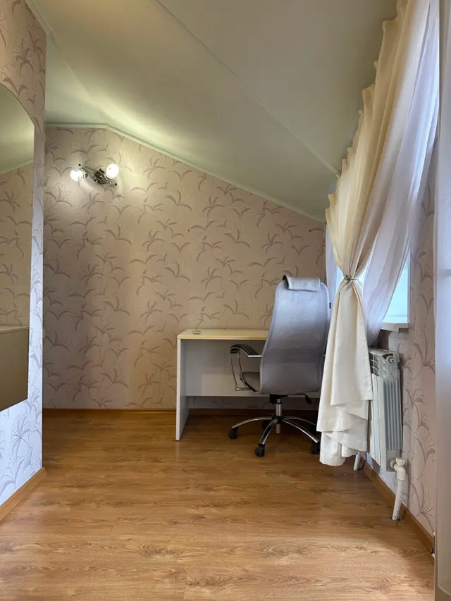 3-комнатная квартира, 92 м², 4/4 эт.